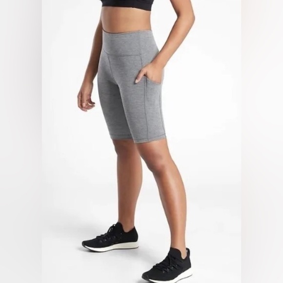 Athleta Pants - Athleta super stash 9” biker shorts